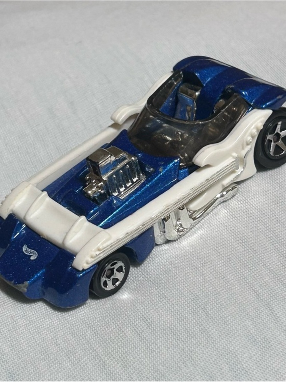 Vintage Hot Wheels Twang Thang Blue/White Guitar Car